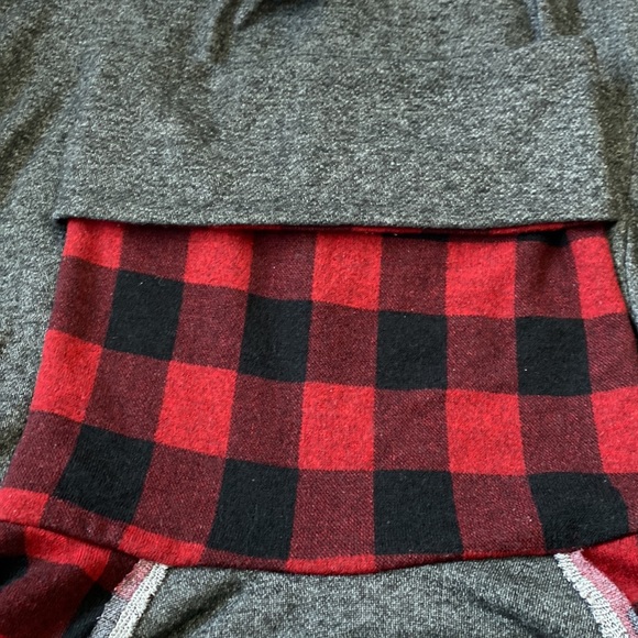 12PM by Mon Ami. Cowl-neck sweater. Plaid/grey. Medium. - Picture 7 of 8